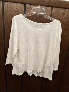 Garnet Hill off white 💯 organic linen knit shirt with 3/4 sleeves size M.